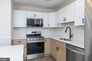 1042 Buckingham Dr, West Deptford Township, NJ 08086 - Photo 11
