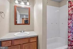 1 Queen St, Paulsboro, NJ 08066 - Photo 15
