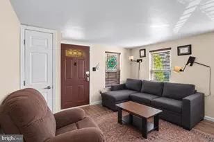 1 Queen St, Paulsboro, NJ 08066 - Photo 5