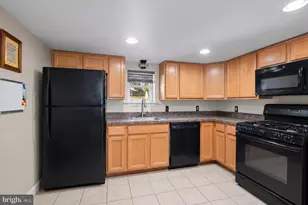1 Queen St, Paulsboro, NJ 08066 - Photo 13