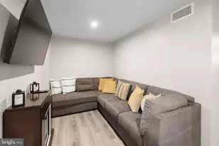 129 Riley St, Monroe Township, NJ 08094 - Photo 3