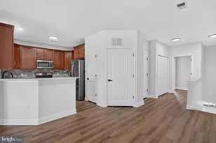 406 Degas Ct, Monroe Township, NJ 08094 - Photo 5