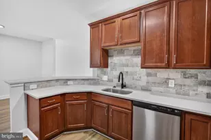 406 Degas Ct, Monroe Township, NJ 08094 - Photo 9