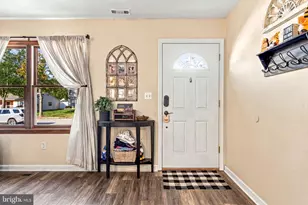 5 Uranus Rd, Sewell, NJ 08080 - Photo 5