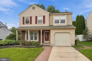 104 Crescent Hollow Dr, Sewell, NJ 08080 - Photo 1