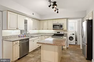 104 Crescent Hollow Dr, Sewell, NJ 08080 - Photo 7