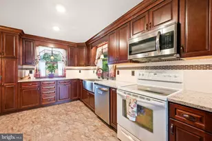 131 Morris Ave E, Sewell, NJ 08080 - Photo 7