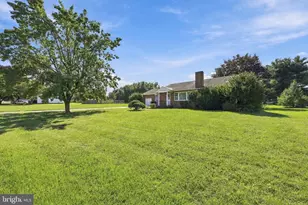 51 Quaker Rd, East Greenwich Township, NJ 08056 - Photo 3
