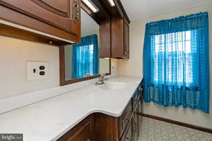 690 Main St, Sewell, NJ 08080 - Photo 21