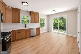 574 Barbados Dr, Monroe Township, NJ 08094 - Photo 5