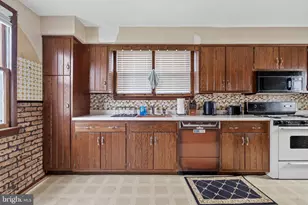 525 W Red Bank Ave, West Deptford, NJ 08096 - Photo 13