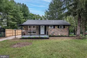 37 E Clayton Ave, Clayton, NJ 08312 - Photo 1