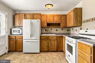 948 Lois Dr, Monroe Township, NJ 08094 - Photo 19