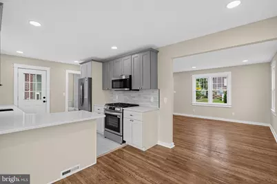 117 Locust Avenue, Westville, NJ 08093 - Photo 5