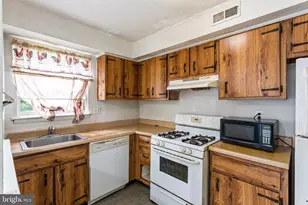 54 Beau Rivage Dr, Glassboro, NJ 08028 - Photo 9