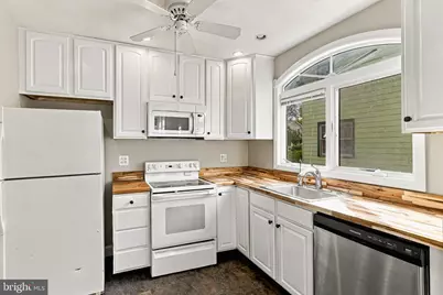 422 Harding Street, Woodbury, NJ 08096 - Photo 9