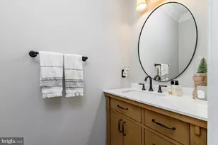 135 Yorktown Rd, Swedesboro, NJ 08085 - Photo 17