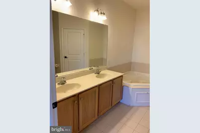 910 Van Gogh Court, Monroe Township, NJ 08094 - Photo 15