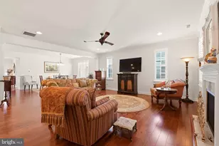 372 Berrhill Dr, Monroe Township, NJ 08094 - Photo 7
