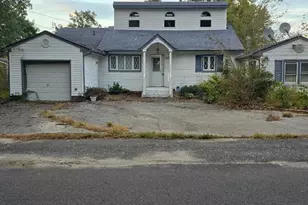 2520 S Shore Dr, Monroe Township, NJ 08094 - Photo 1