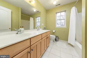 10 Morning Glory Cir, Harrison Township, NJ 08062 - Photo 23