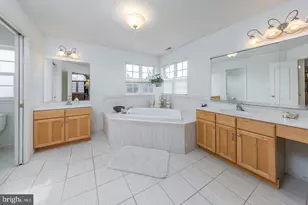 10 Morning Glory Cir, Harrison Township, NJ 08062 - Photo 17