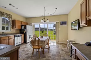 37 E Dehart Ave, Clayton, NJ 08312 - Photo 13