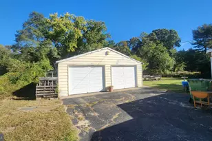 335 Chapel Heights Rd, Sewell, NJ 08080 - Photo 5