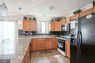 550 Riviera Dr, Monroe Township, NJ 08094 - Photo 17
