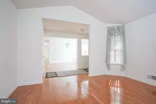 550 Riviera Dr, Monroe Township, NJ 08094 - Photo 7