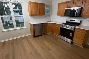 71 Maple Leaf Cir, Sewell, NJ 08080 - Photo 5