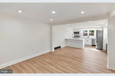 17 W Wood Street, Paulsboro, NJ 08066 - Photo 3