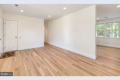 194 Lakeview Avenue, Franklin Township, NJ 08322 - Photo 11