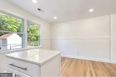 194 Lakeview Avenue, Franklin Township, NJ 08322 - Photo 17