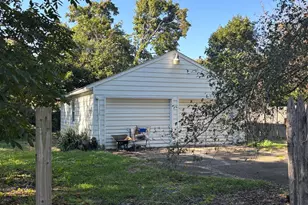 199 Walnut St, Monroe Township, NJ 08094 - Photo 3