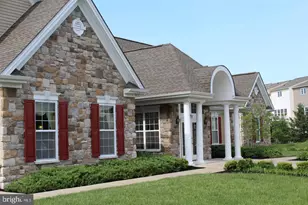 208 Raphael Court, Monroe Township, NJ 08094 - Photo 3