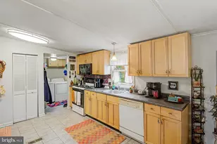 201 McKinley Ave, Monroe Township, NJ 08094 - Photo 9