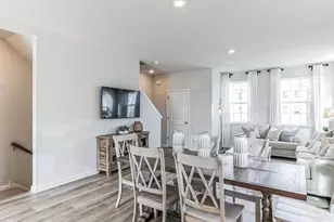 262 Macoun Way, Glassboro, NJ 08028 - Photo 3