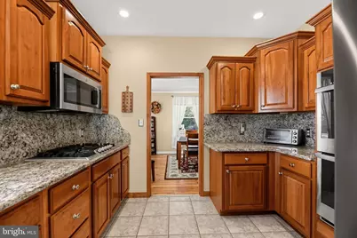 512 E Holly Avenue, Pitman, NJ 08071 - Photo 13