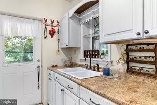 517 Robinson Rd, Carneys Point, NJ 08069 - Photo 35