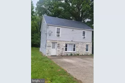 27 E Line Street, Carneys Point, NJ 08069 - Photo 1