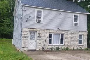 27 E Line St, Carneys Point, NJ 08069 - Photo 1