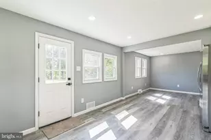 17 Sportsmans Rd, Carneys Point, NJ 08069 - Photo 9