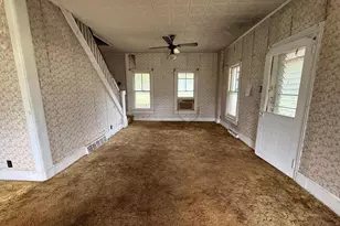 520 S Main St, Elmer, NJ 08318 - Photo 9