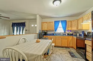 27 Davis Ave, Salem, NJ 08079 - Photo 9