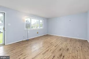 11 Leap Ct, Pennsville, NJ 08070 - Photo 5