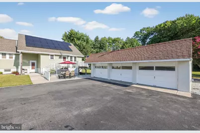 60 E Pittsfield Street, Pennsville, NJ 08070 - Photo 27