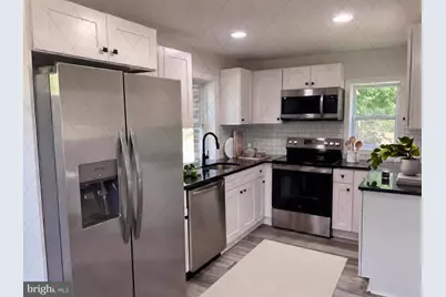 276 Woodstown Daretown, Pilesgrove, NJ 08098 - Photo 15