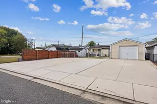 327 Lafayette Rd, Carneys Point, NJ 08069 - Photo 27