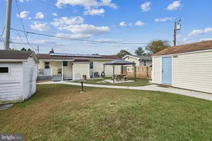 327 Lafayette Rd, Carneys Point, NJ 08069 - Photo 25